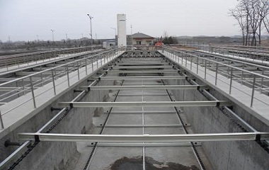 非金属链条刮泥机