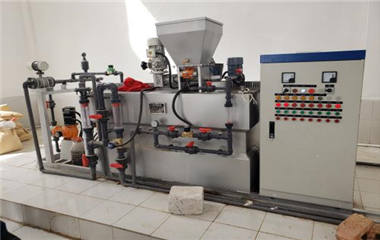 三箱一体加药装置（三腔泡药机）